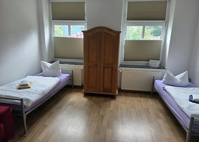 Nahe Elsterwiese Цайц